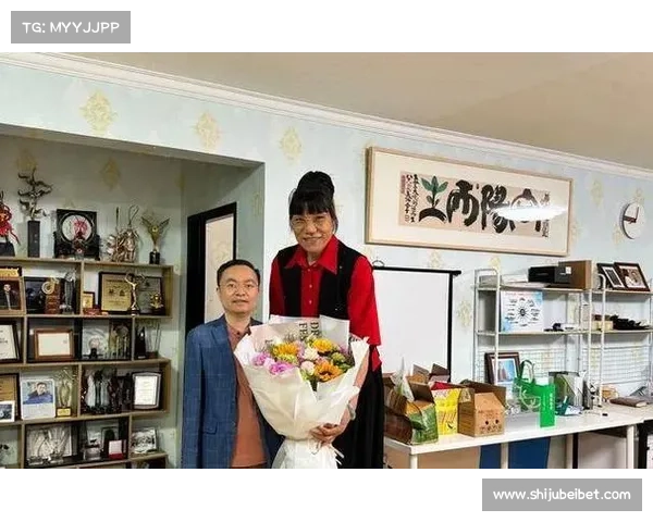 中国女篮校友会成立 郑海霞苗立杰领衔助力发展打造强大名宿支持体系 中国女篮校友会成立 郑海霞苗立杰领衔助力发展打造强大名宿支持体系